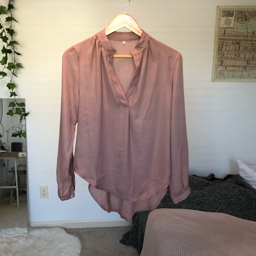 Open v neck collared loose tan blouse